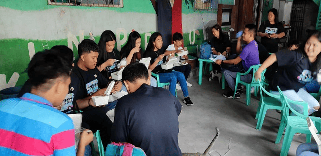 Education on Wheels – Feeding Program